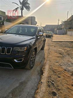 جیپ گراند شیرۆکی